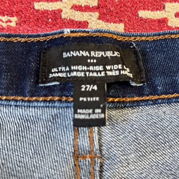 Banana Republic Ultra High-Rise Wide Leg Jeans 27 Petite - Picture 3 of 3